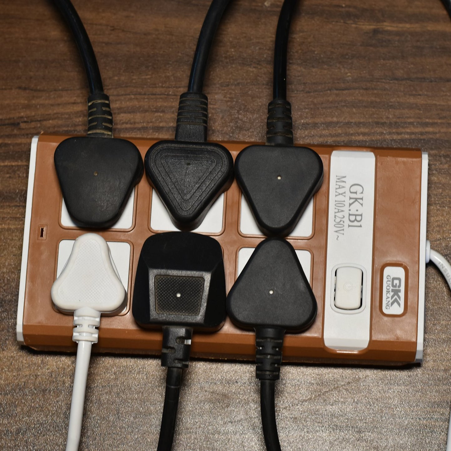 Extension Board 250v 6 Way Extension Board - Happy Price - Image 2