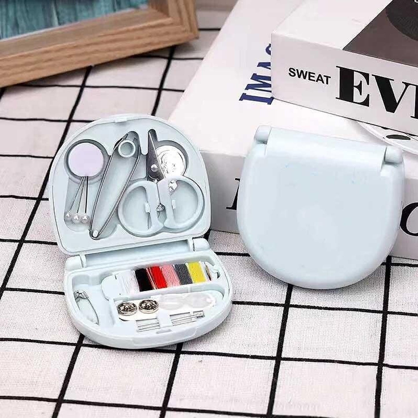 Mini Travel Sewing Kit Diy Sewing Portable Sewing Tool Kits Plastic Sewing Kit Box Beginner Friendly Emergency Sewing Repair Kit With Threads Scissors Hand Sewing Needles - Happy Price - Image 2