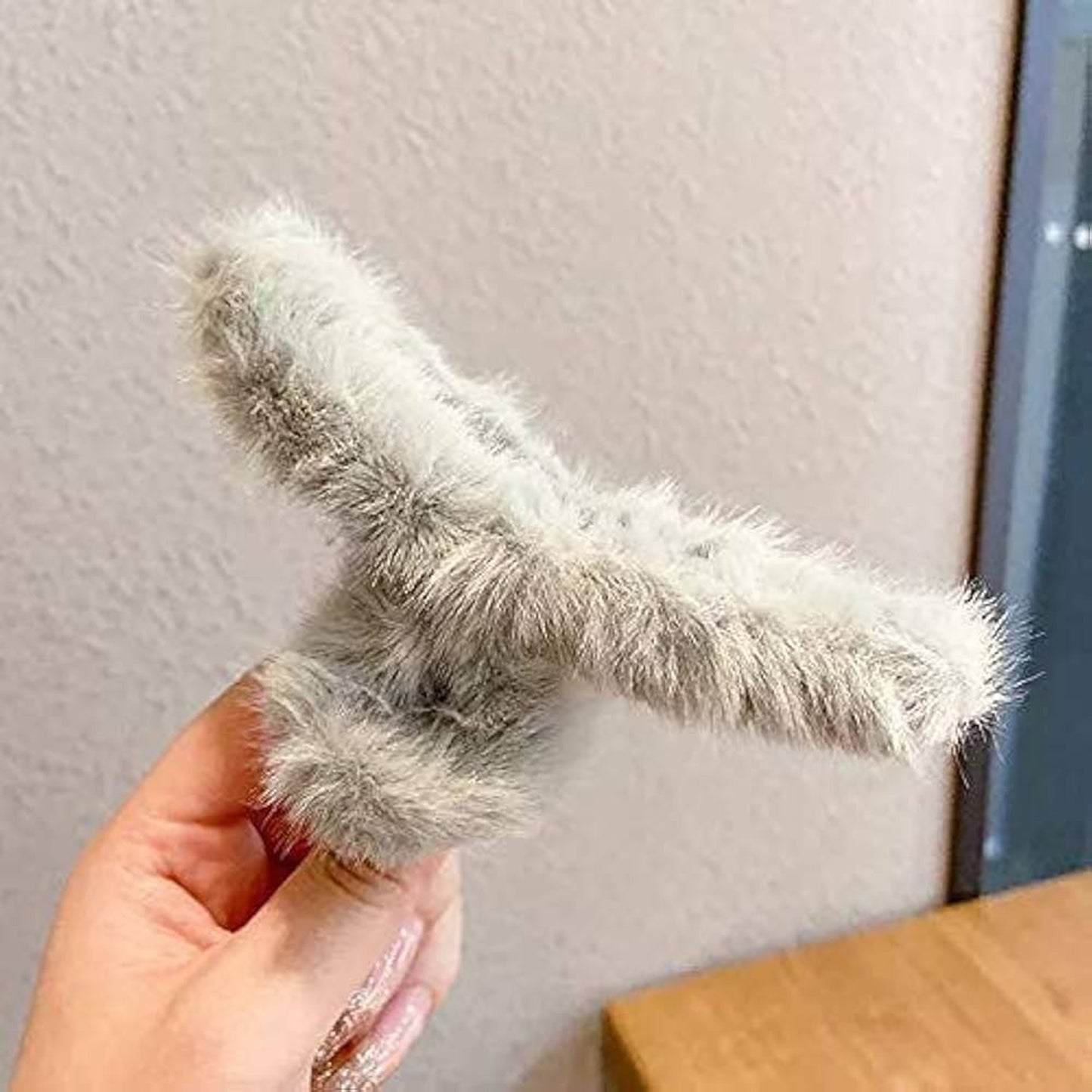 Large Plush Hair Claw Clips Plastic Fluffy Hair Claw Hair (1 Pc  Mix Color) - Happy Price - Image 3