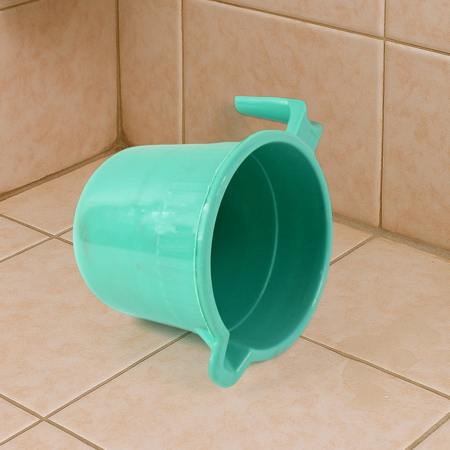 Plastic Bath Mug For Bathroom Use (1 Pc) - Happy Price - Image 3