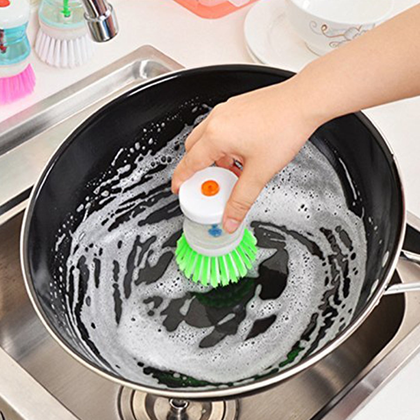 a Cleaning Brush With Liquid Soap Dispenser - Happy Price - Image 3