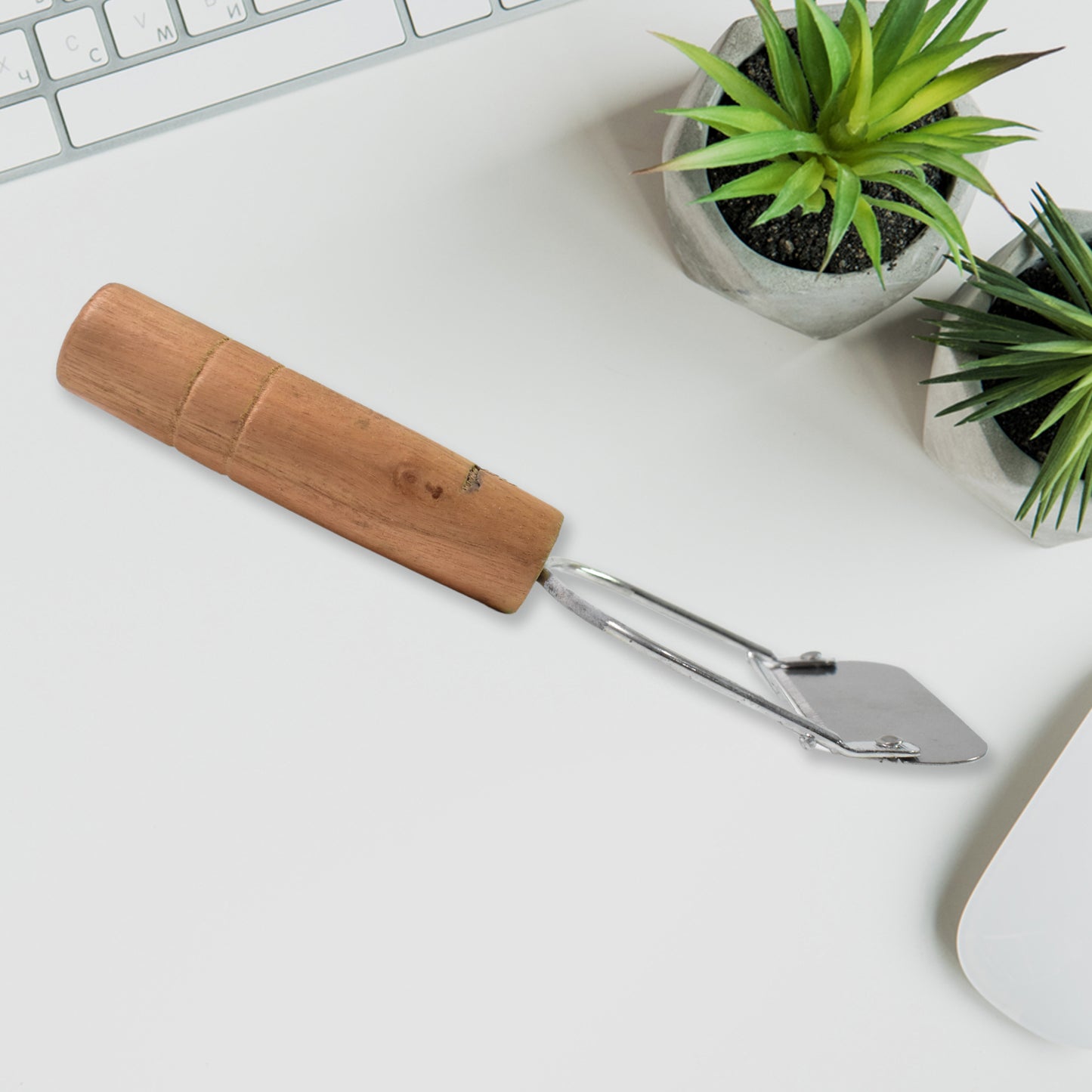 Wooden Handle Metal Vegetable Cutter Peeler Slicer (1 Pc) - Happy Price - Image 3