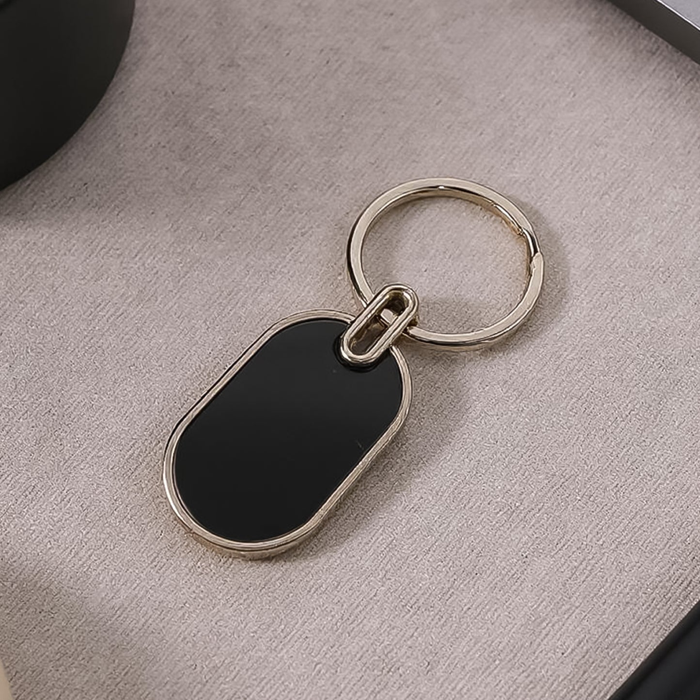 Elegant Black  Silver Oval Metal Keychain (1 Pc) - Happy Price - Image 3