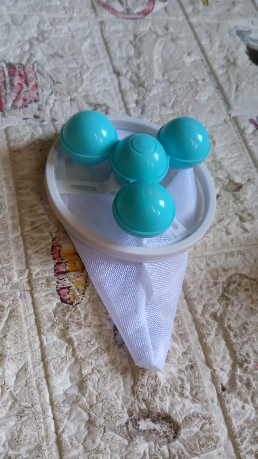 Laundry Ball Floating Pet Fur Lint Hair Catcher Household Reusable Washing Machine Floating Lint Mesh Bag Hair Filter Net Pouch Washing Lint Hair Remover Net Mesh Bag Dryer (1 Pc) - Happy Price - Image 6