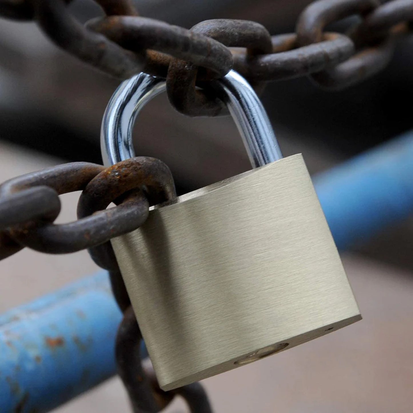 Multipurpose Solid 3 Keys Padlock 38 Mm  1 Pc) - Happy Price - Image 3