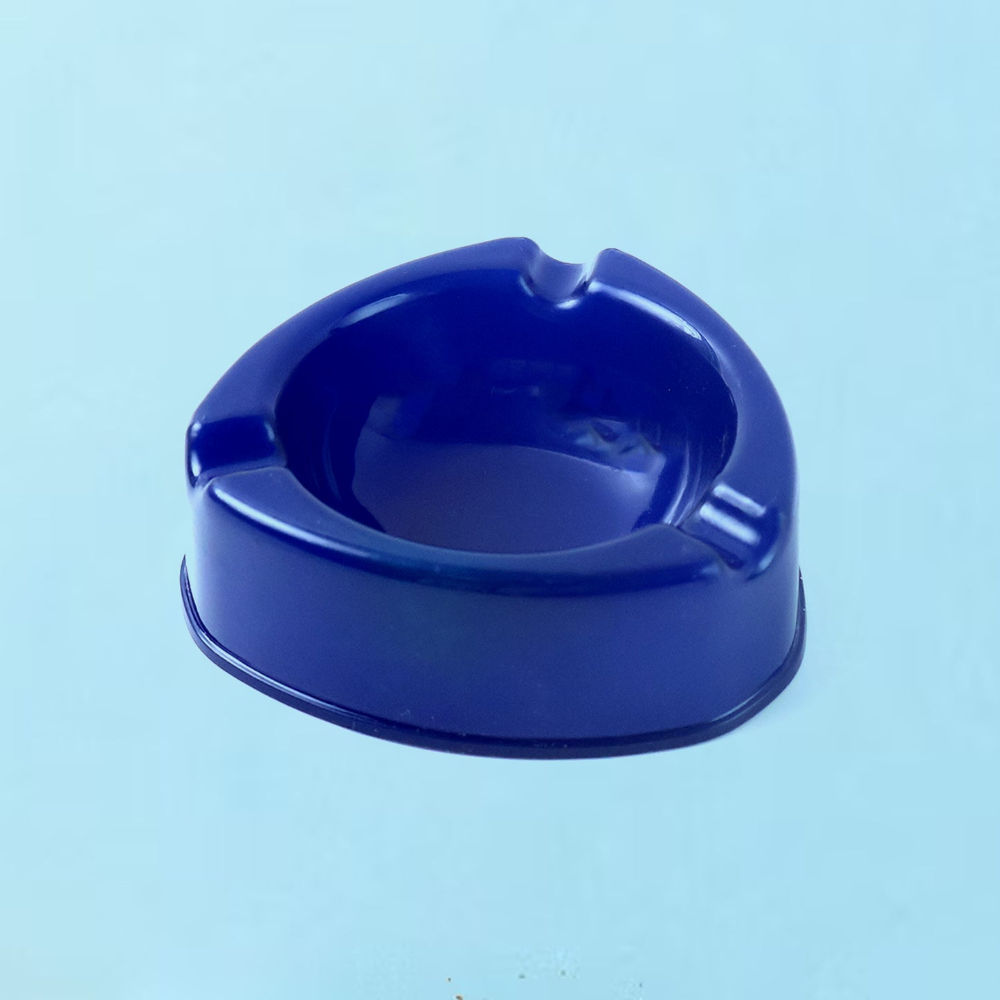Oblivion Dark Blue Plastic +shtray (1 Pc) - Happy Price - Image 6