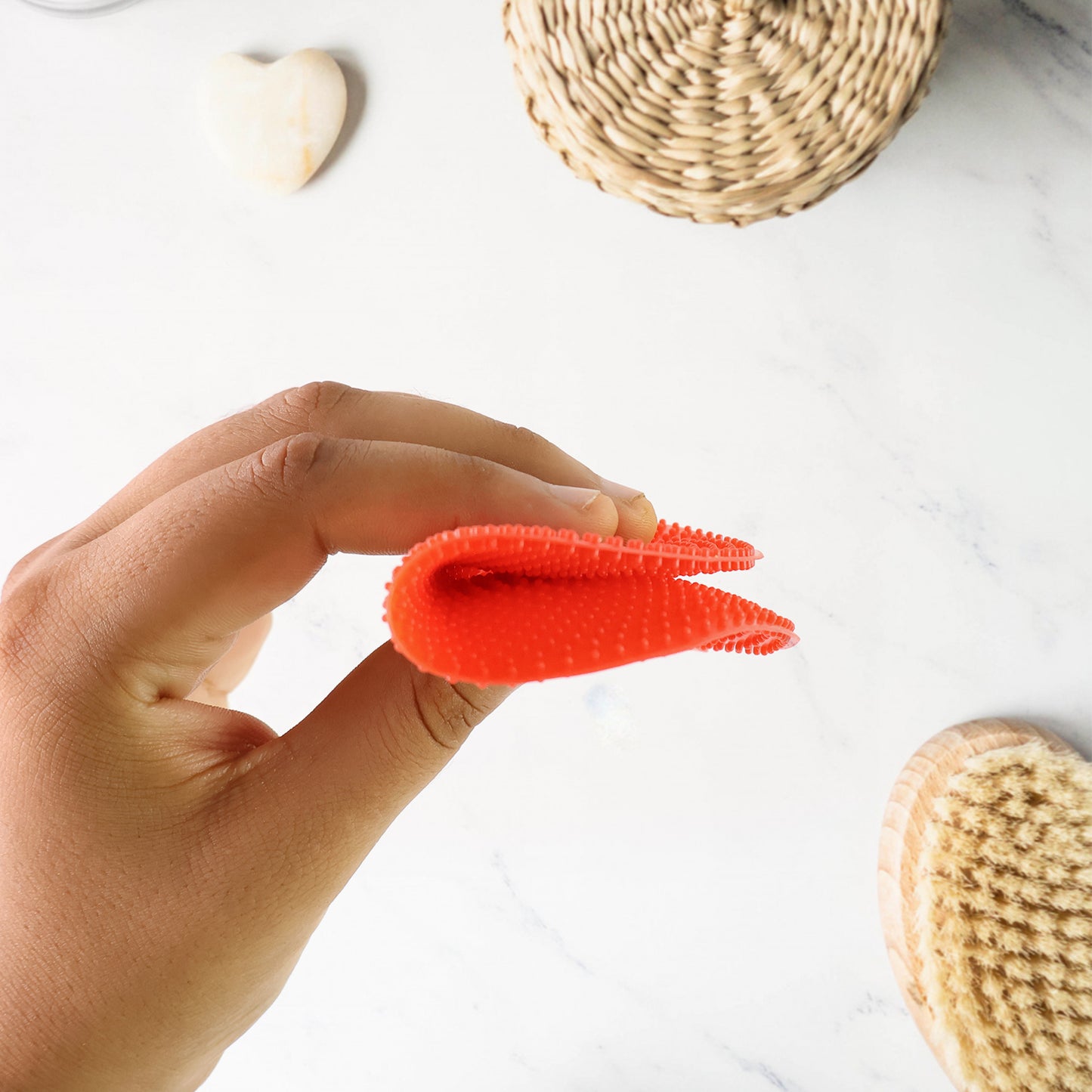 Red Silicone Dish Scrubber Sponge Mildew Free Non Stick Heat Resistant - Happy Price - Image 3