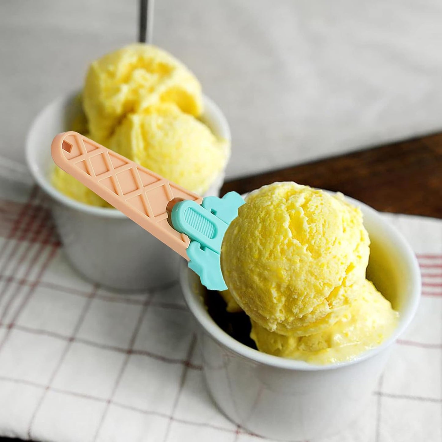 Ice Cream Spoons 2pcs Plastic Water Melon Scoopers With Trigger Dipper And Adults For Summer Party Ice Cream Scoop Food Serving Spoon Kitchen Tools Ice Cream Digging Spoon Household Spoons Cupcake Spoons Aps Fruit Ball Player (2 Pc) - Happy Price - Image 3