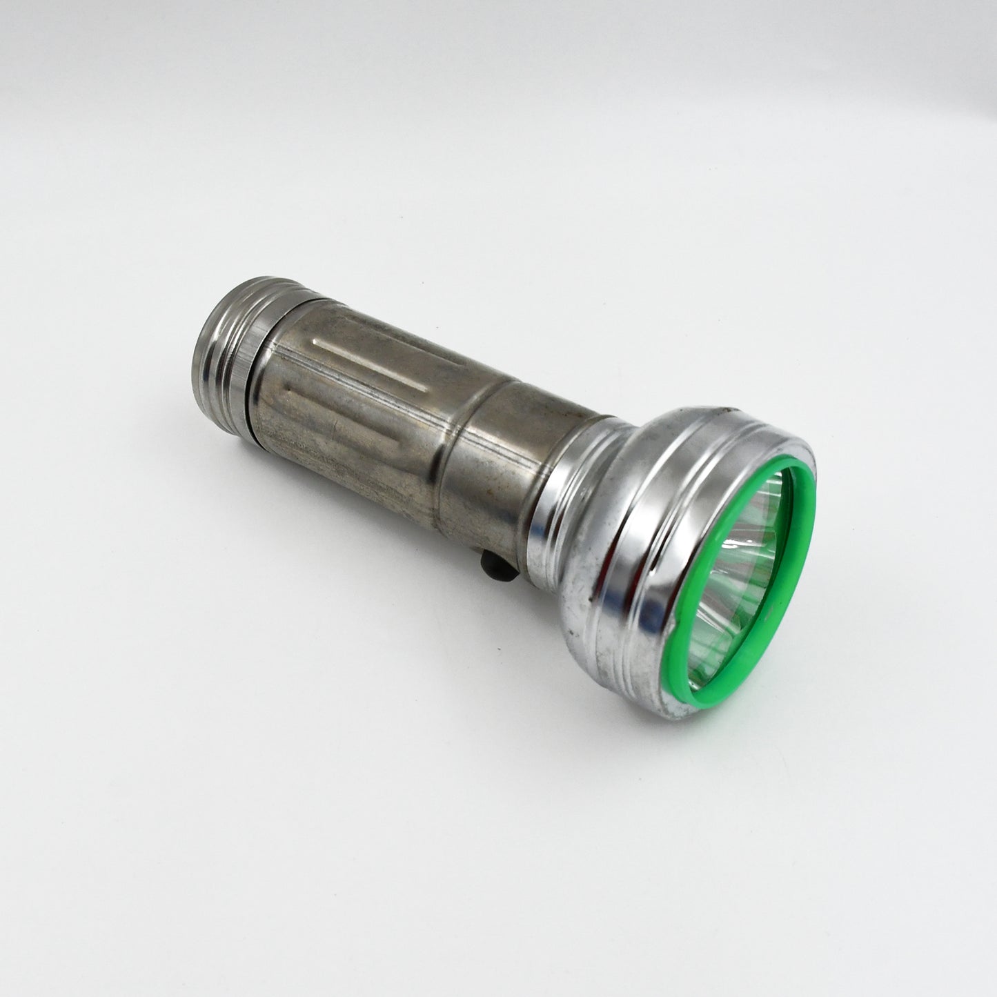 Nostalgic Flashlightflashlight Outdoor Portable Nostalgic Simple Iron Outdoor Old-fashioned Flashlight - Happy Price - Image 3