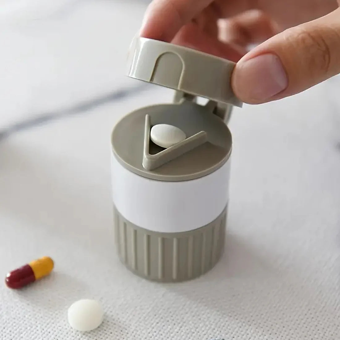 4-in-1 Layer Multipurpose Plastic Portable Pocket Size Tablet Medicine Cutter Divider With Partitioned Storage And Crusher Grinder Powder - Happy Price - Image 5