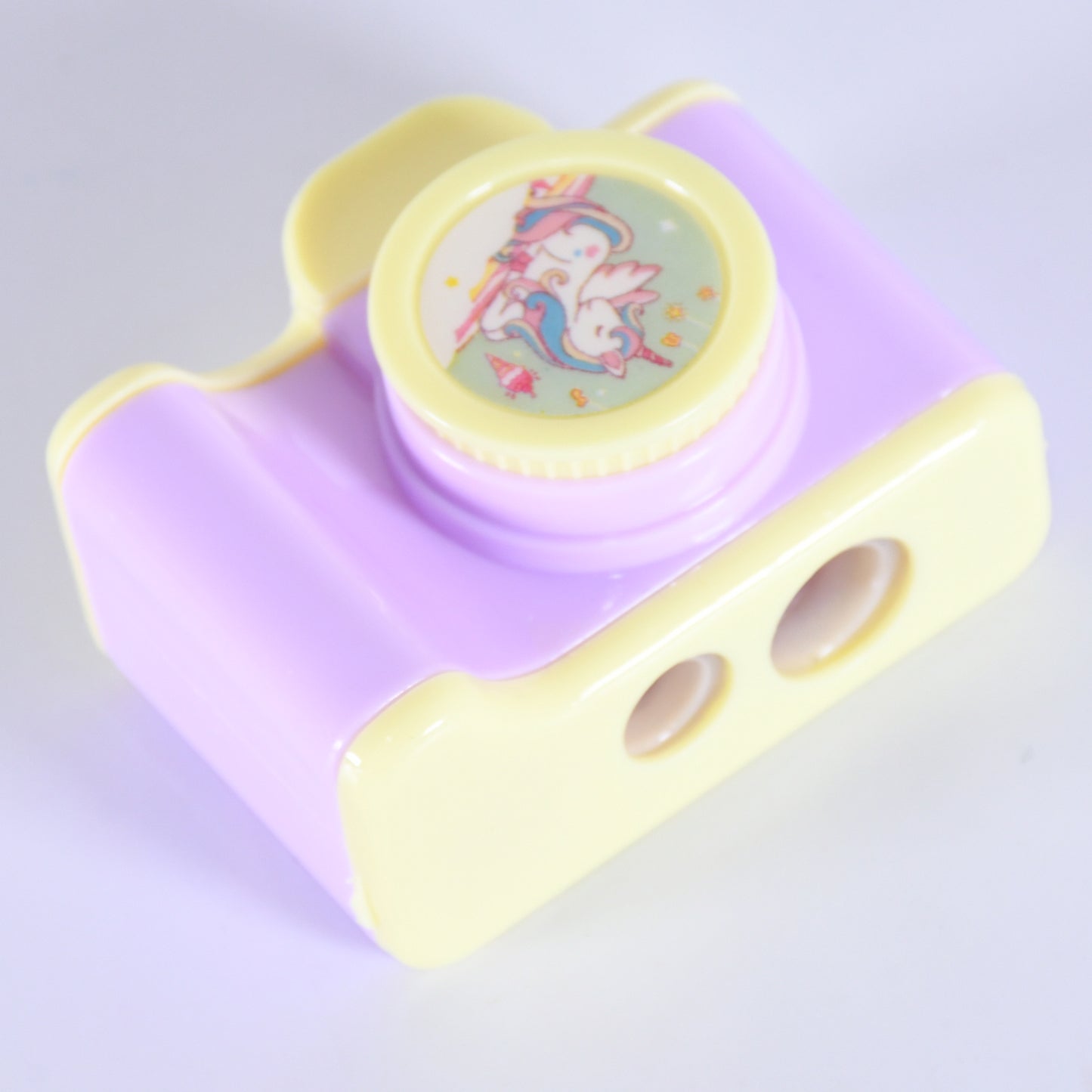 Camera Shape Pencil Sharpener  Simple Student Office Sharpener  Fashionable And Convenient Lightweight Manual Sharpener For Kids Boys Girls Birthday Return Gifts (1 Pc) - Happy Price - Image 4
