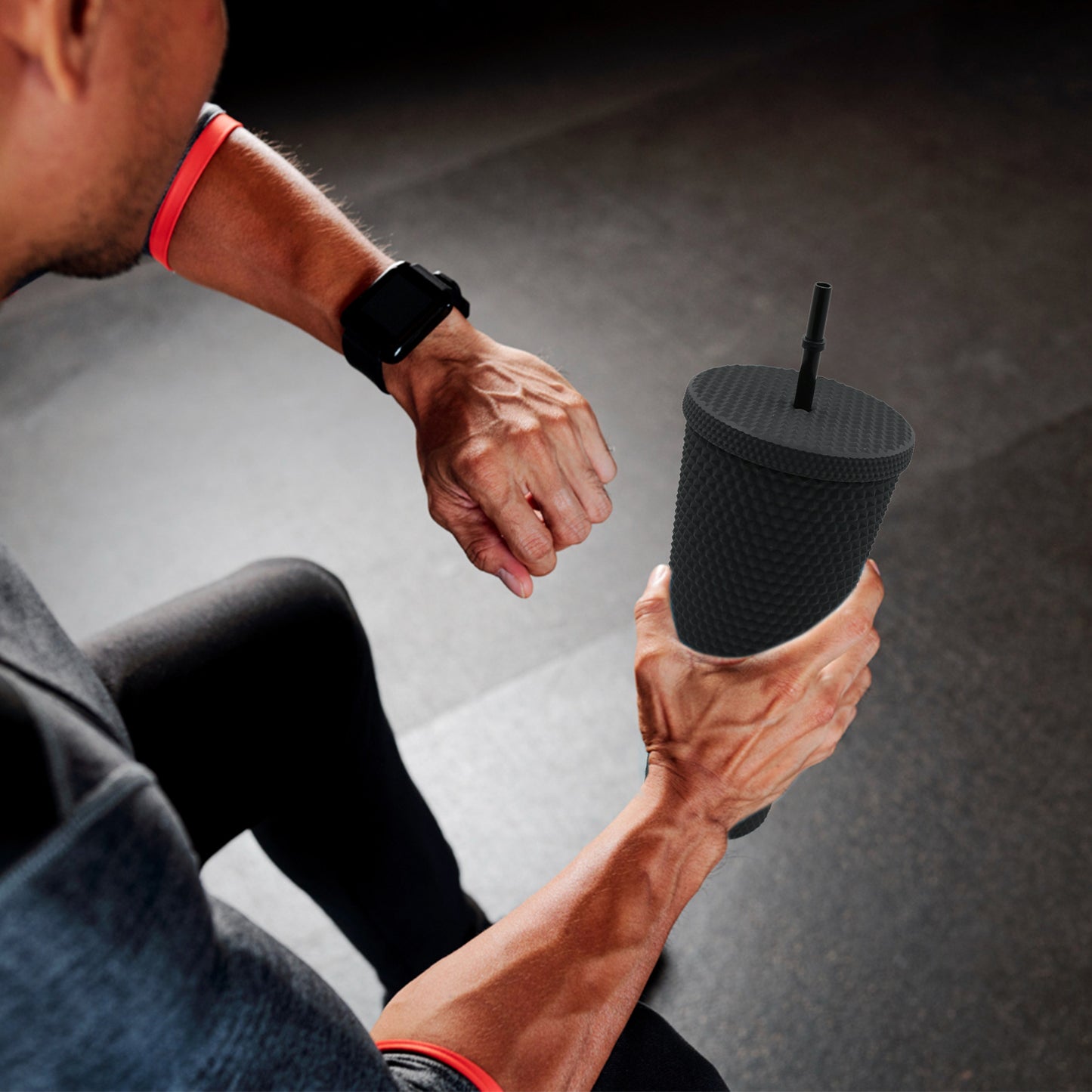 Matte Studded Tumbler with Straw and Leak-Proof Lid - 700ml Insulated Travel Mug (1 Pc) - Happy Price - Image 5