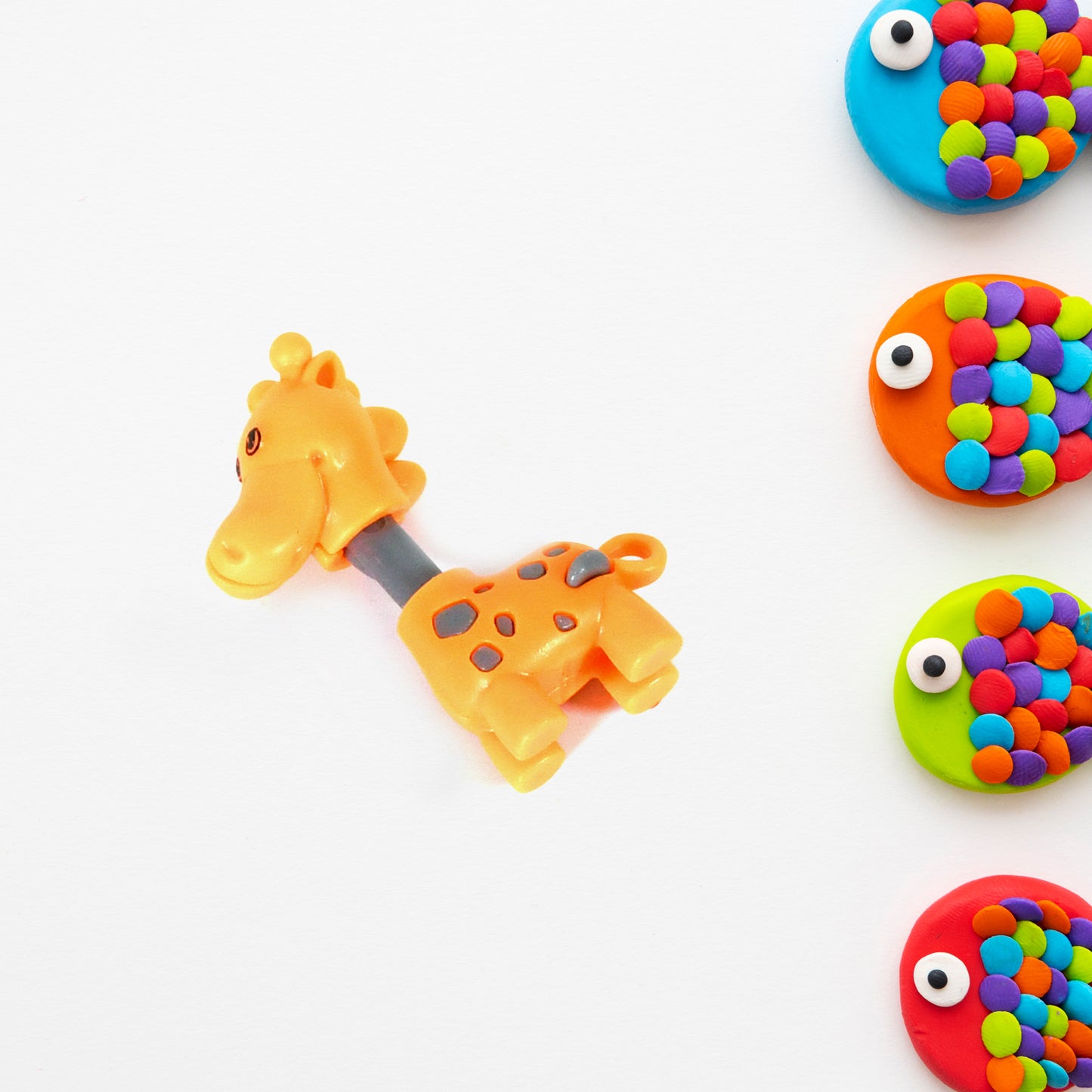 Extandable Giraffe Toy Cute Looking Giraffe With Extandable Neck (1pc) - Happy Price - Image 3