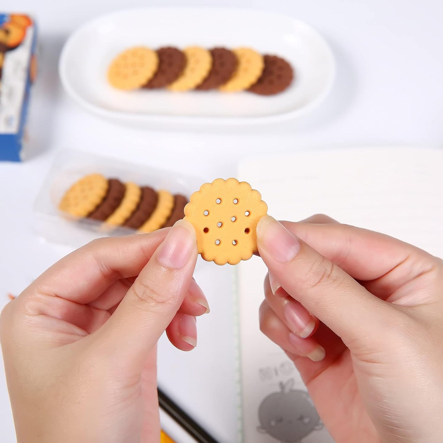 Pack Of 6 Erasers Erasers Stationery School Rubber Schools Sketches Office Sign Kid Party Favour Gift Toy Gift Creative Christmas Birthday Gift In Shape Biscuits (6 Pcs Set) - Happy Price - Image 6