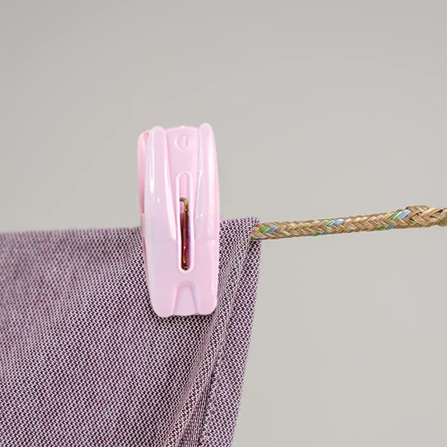 Clothesline Rope With 6 Clips  6 Meter Approx Heavy Duty Laundry Drying Rope With Clip - Happy Price - Image 3