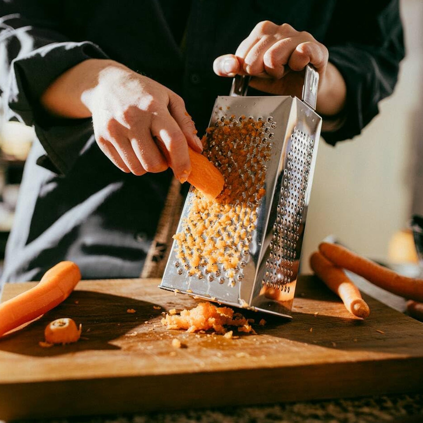 5-in-1 Stainless Steel Grater and Slicer - Multipurpose Kitchen Tool - Happy Price - Image 4