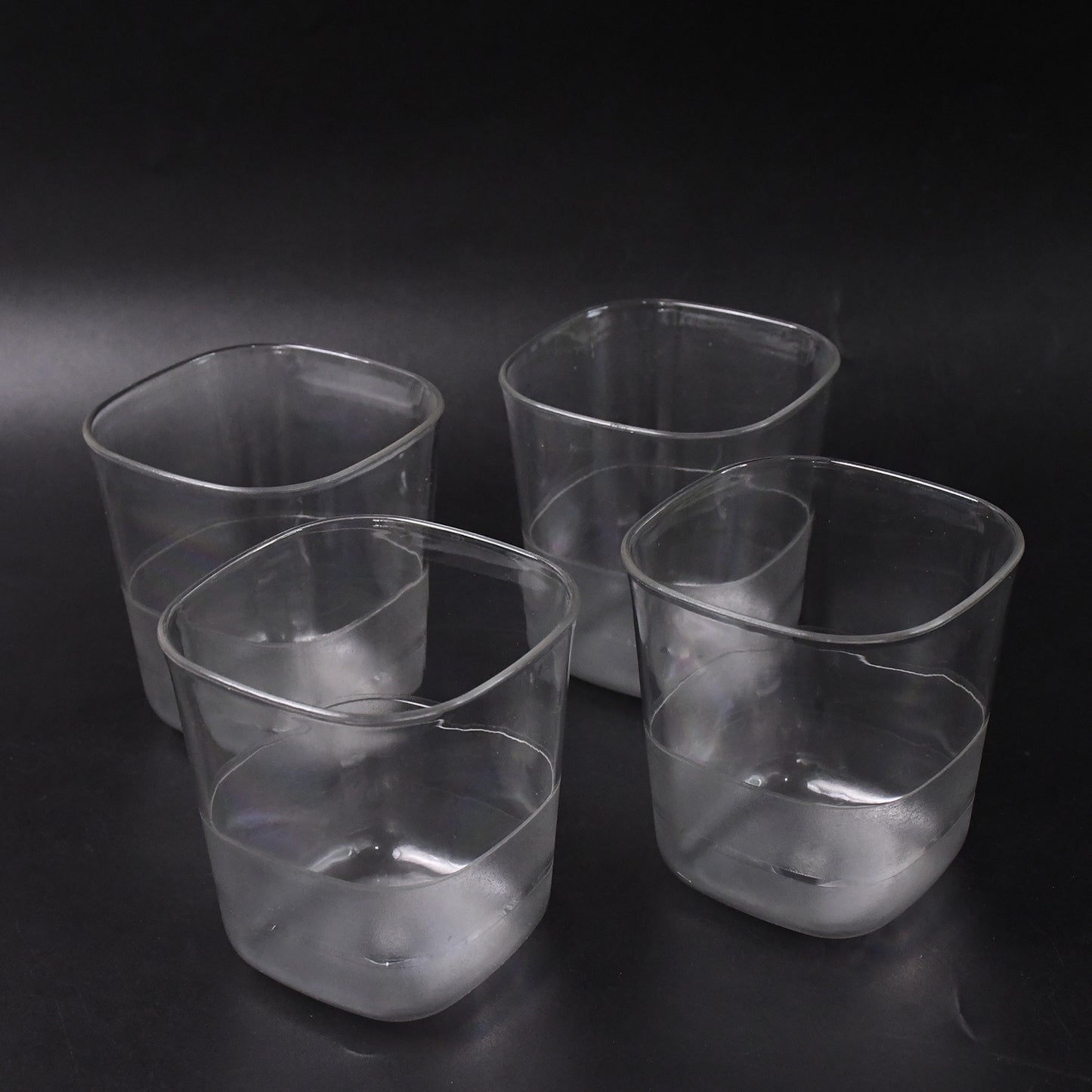 Transparent Stylish Premium Jug With Elegant Handle (2000 Ml Jug Approx  4 Pcs Plastic Glass) - Happy Price - Image 3
