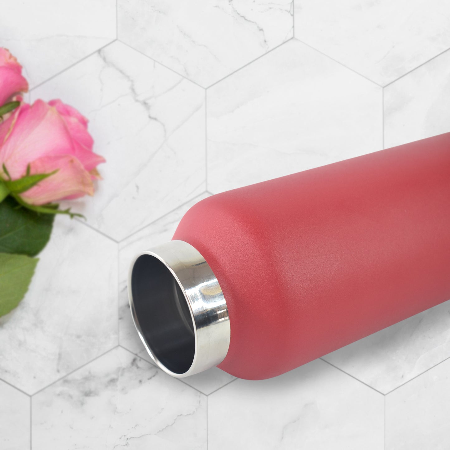 Vacuum Insulated Stainless Steel Water Bottle (630 Ml) - Happy Price - Image 3