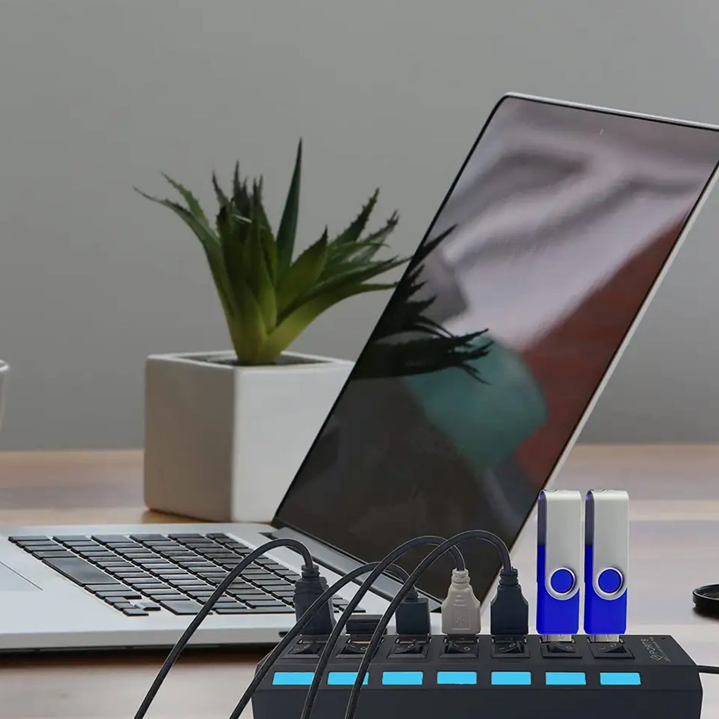 Usb Splitter Multi Port Usb 2.0 Hub 7 Port With Independent Onoff Switch And Led Indicators Usb A Port Data Hub Suitable For Pc Computer Keyboard Laptop Mobile Hdd Flash Drive Camera Etc - Happy Price - Image 4