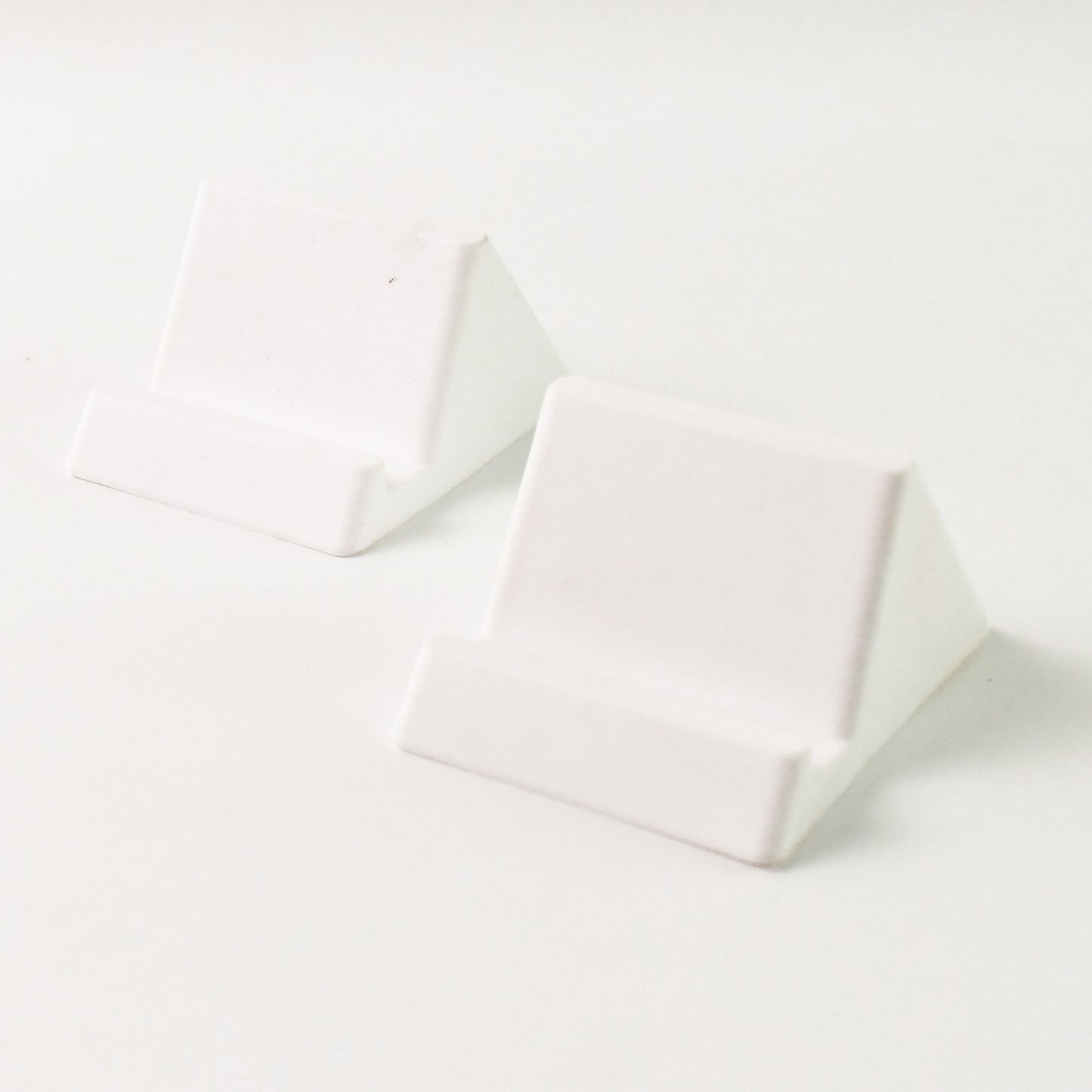 Compact Plastic Mobile Phone Holder Stand (2 Pc  Mix Color) - Happy Price - Image 2