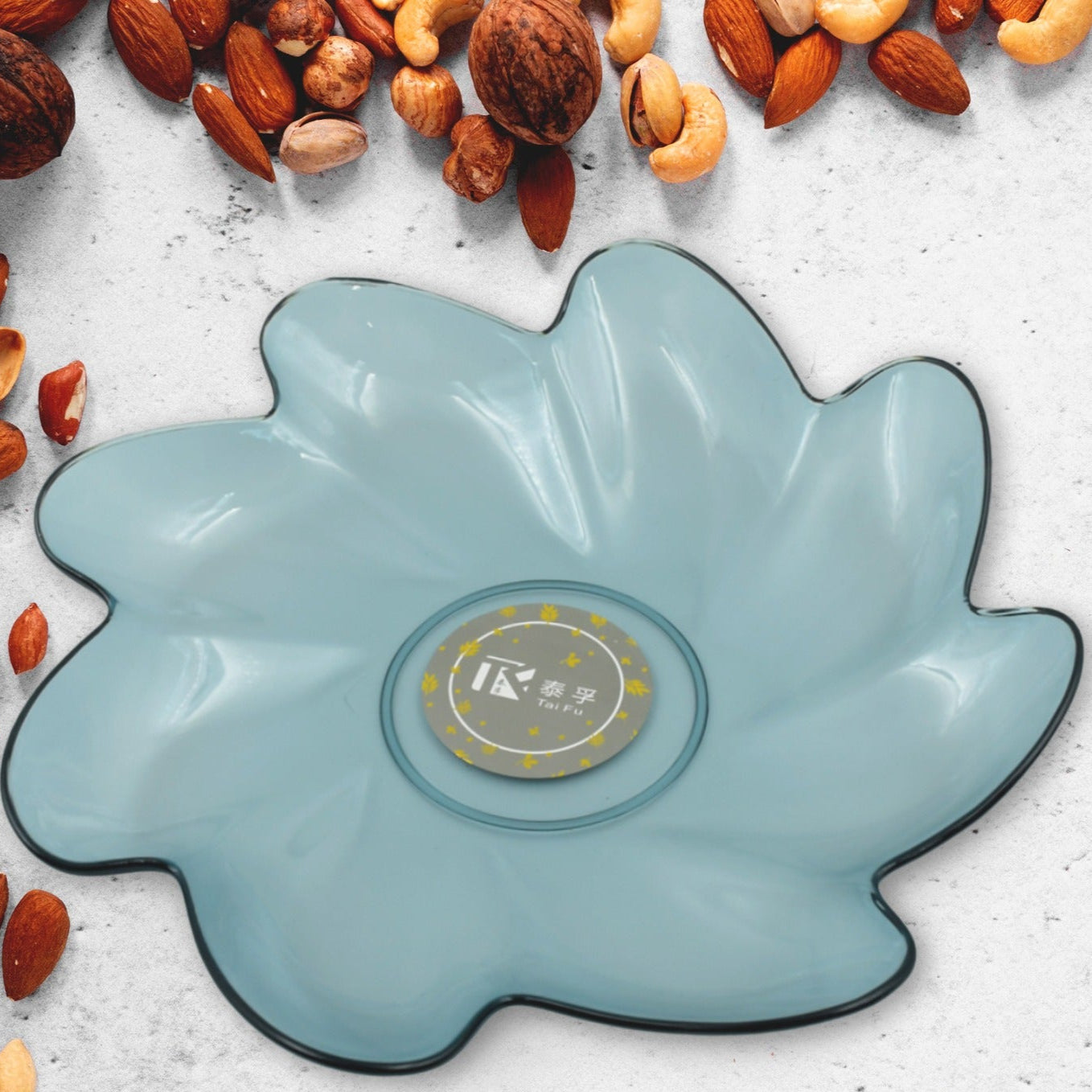 Flower Shape Plastic Dinner  Fruit Plate   Tray  Snacks  Breakfast Plate Friendly Plastic Plate For Kids Party Supplies Birthday Holiday Party Dinnerware Supplies (1 Pc) - Happy Price - Image 1