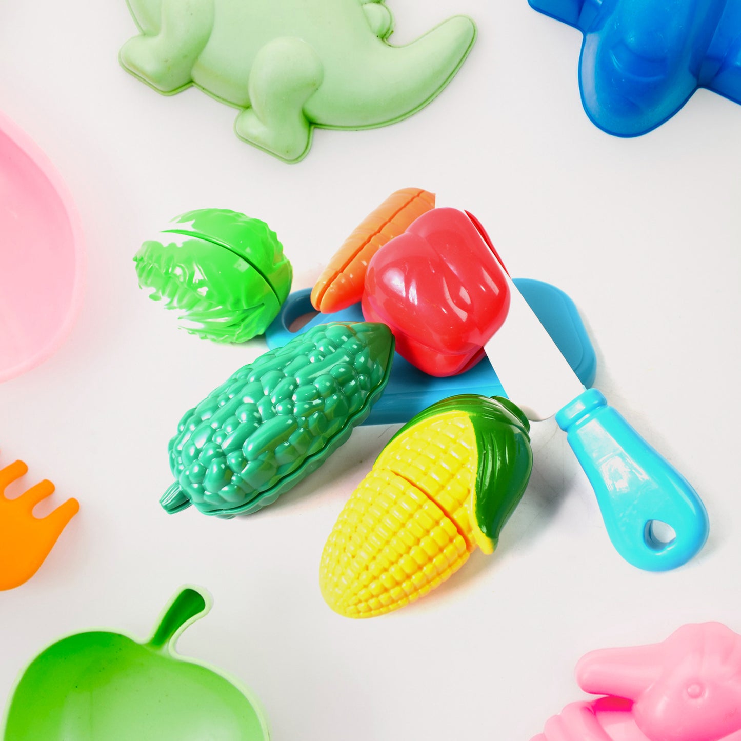 Realistic Slice-able Fruits And Vegetables Cut In 2 Part Play Toy Set - Happy Price - Image 4