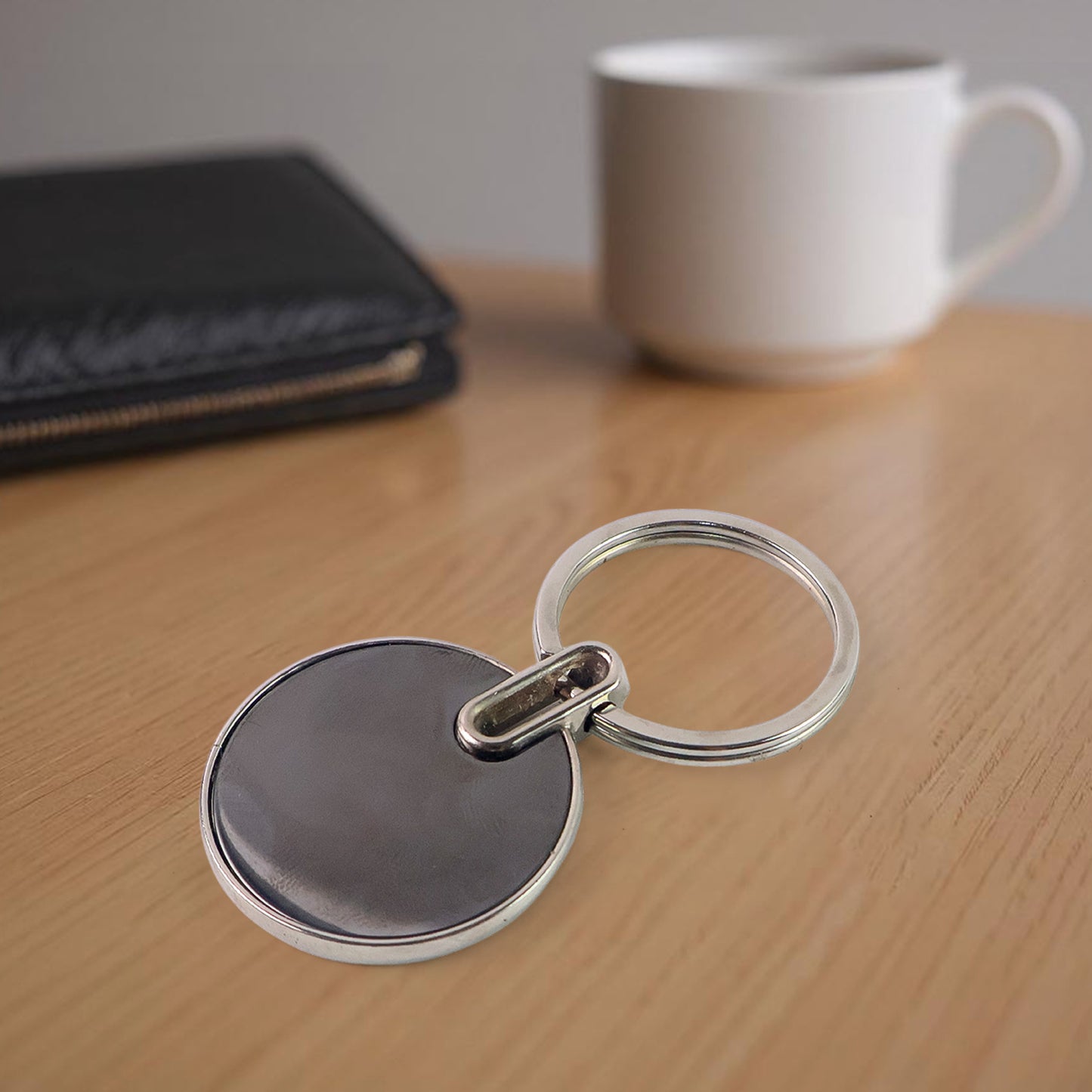 Sleek Black Round Metal Keychain (1 Pc) - Happy Price - Image 5