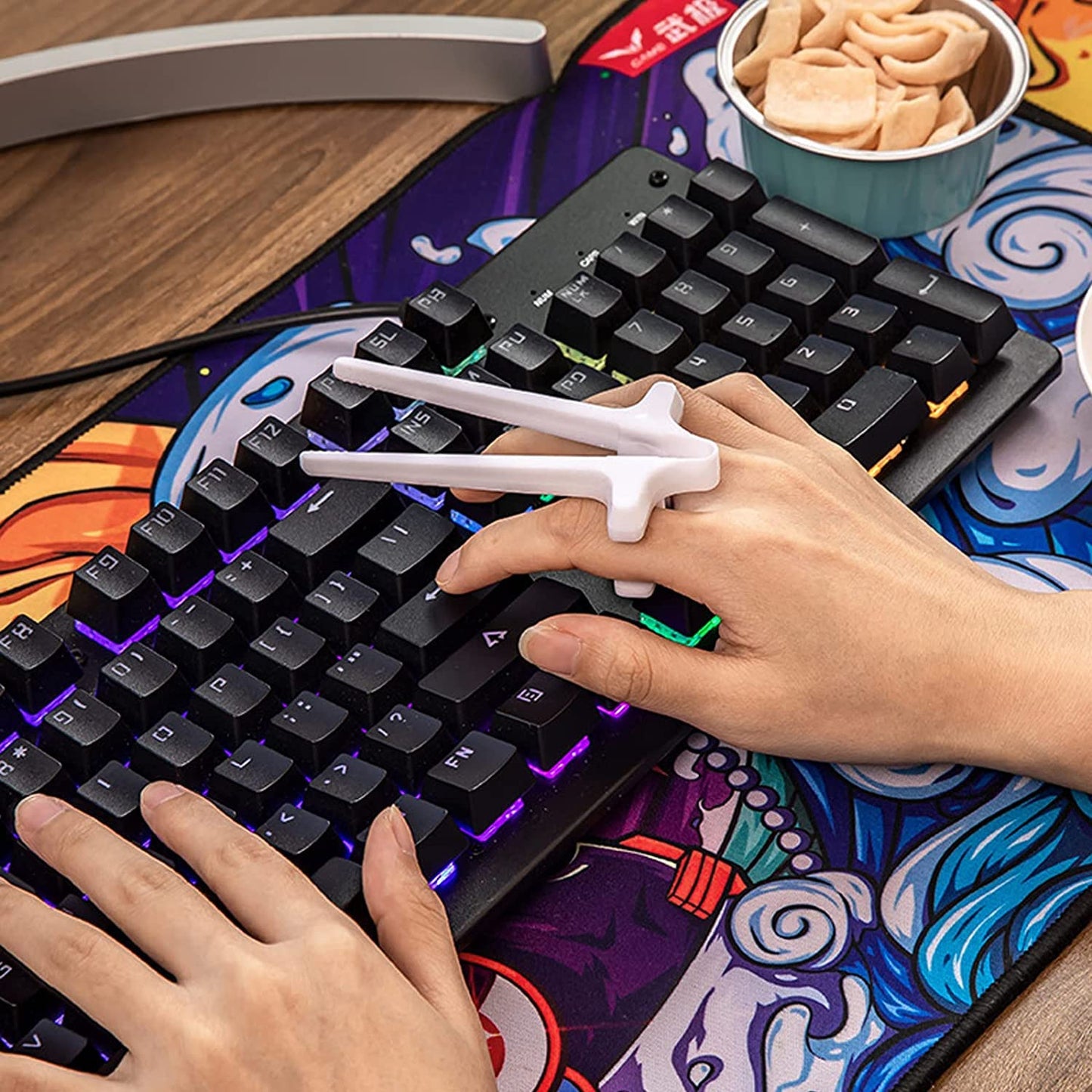 Plastic Finger Chopsticks For Gamers Snack Clips (1 Pc) - Happy Price - Image 5
