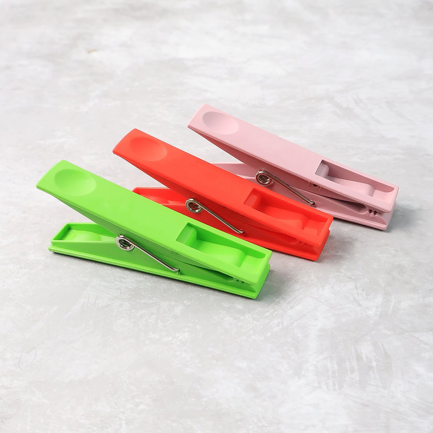 Durable Cloth Clips Set Of 12  Strong Grip Plastic Laundry Pegs With Stainless Steel Spring - Happy Price - Image 5