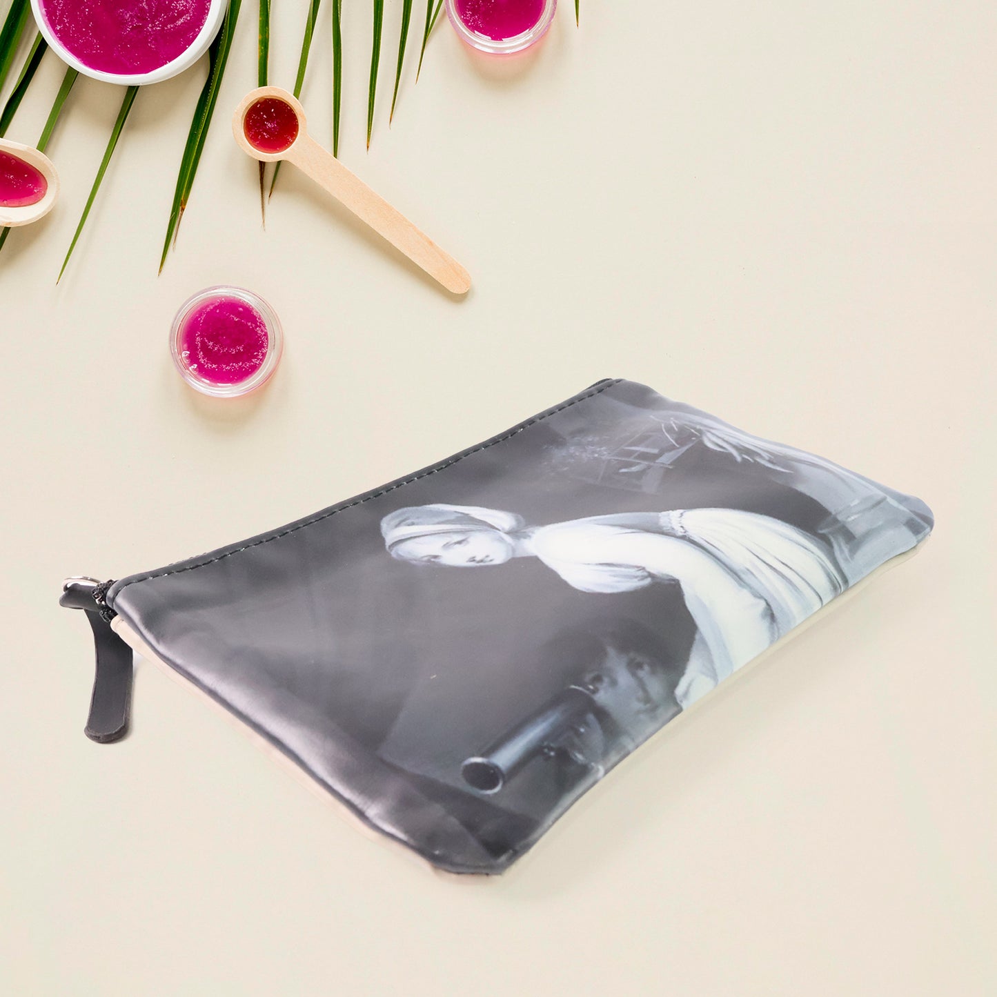 Stylish Multipurpose Makeup  Stationery Bag (19x12cm  1pc) - Happy Price - Image 4