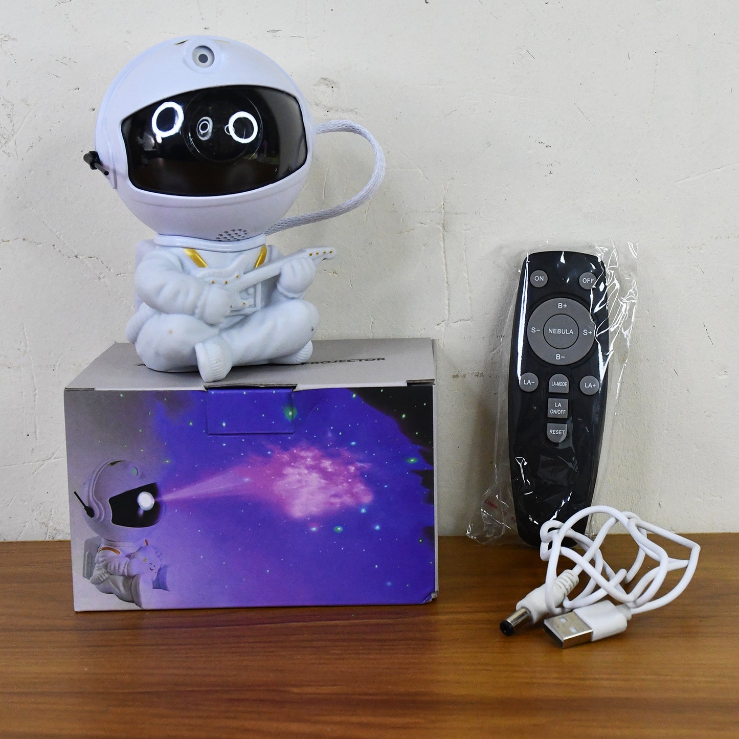 Astronaut Galaxy Projector Lamp with Remote - Star Nebula Night Light for Bedroom & Parties - Happy Price - Image 7