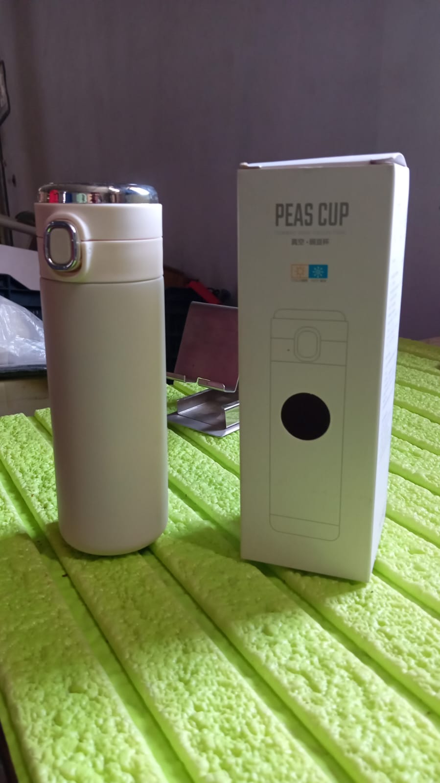 Smart Vacuum Insulated Water Bottle With Led Temperature Display Cold  Hot  Leak Proof  Office Bottle  Gym  Home  Kitchen  Hiking  Trekking  Travel Bottle (Mix Color  Design) - Happy Price - Image 7