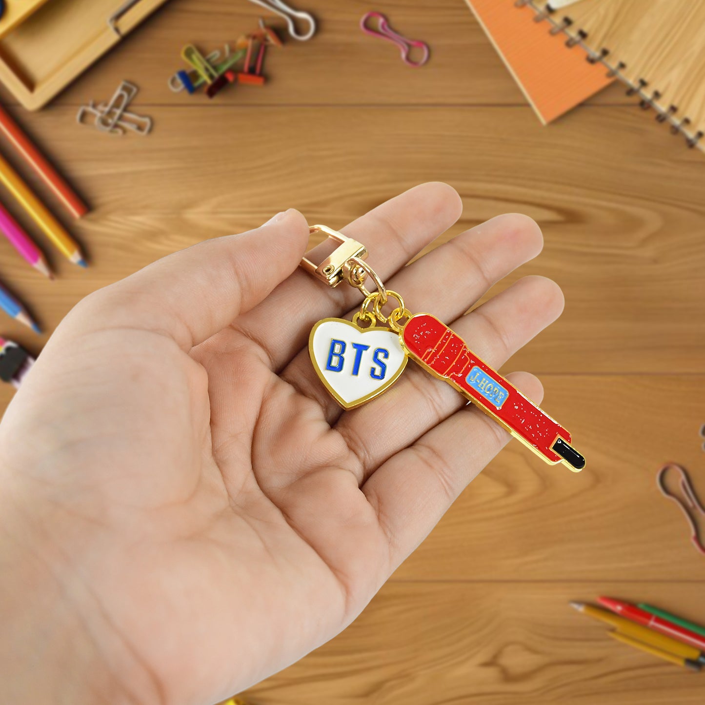 Cute Acrylic And Metal Keychains (1 Pc  Mix Design) - Happy Price - Image 5