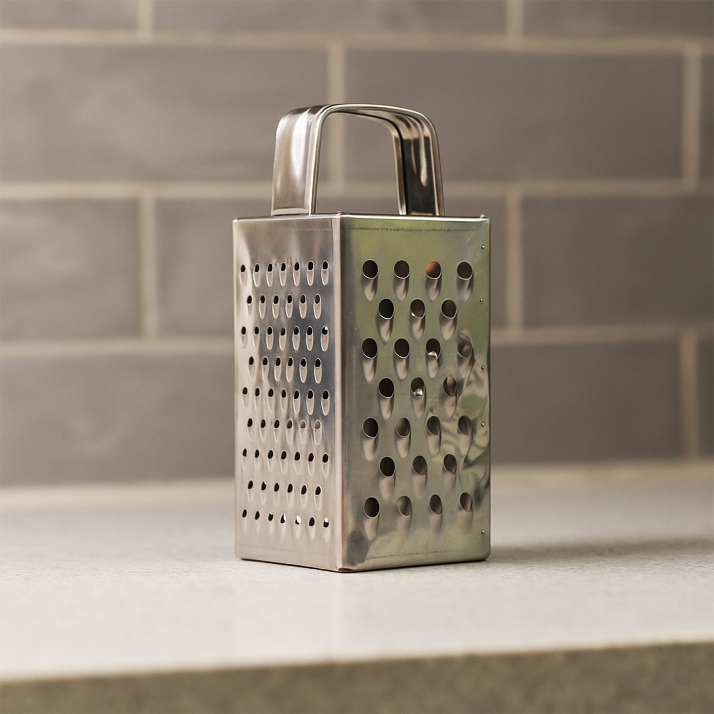 4-in-1 Stainless Steel Compact Grater and Slicer for Kitchen Use - Happy Price - Image 2