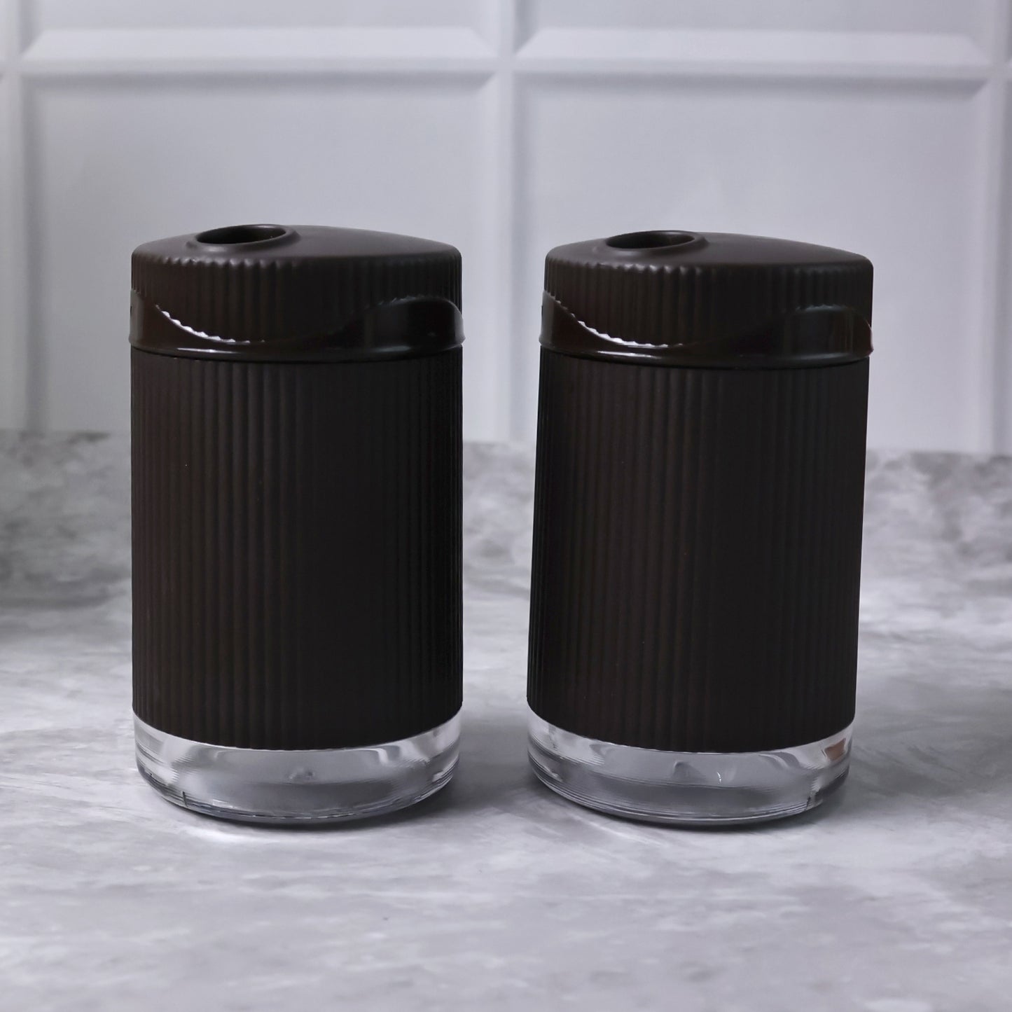 Supermom Linoo Salt  Pepper Dispenser Set (2 Pc) - Happy Price - Image 2
