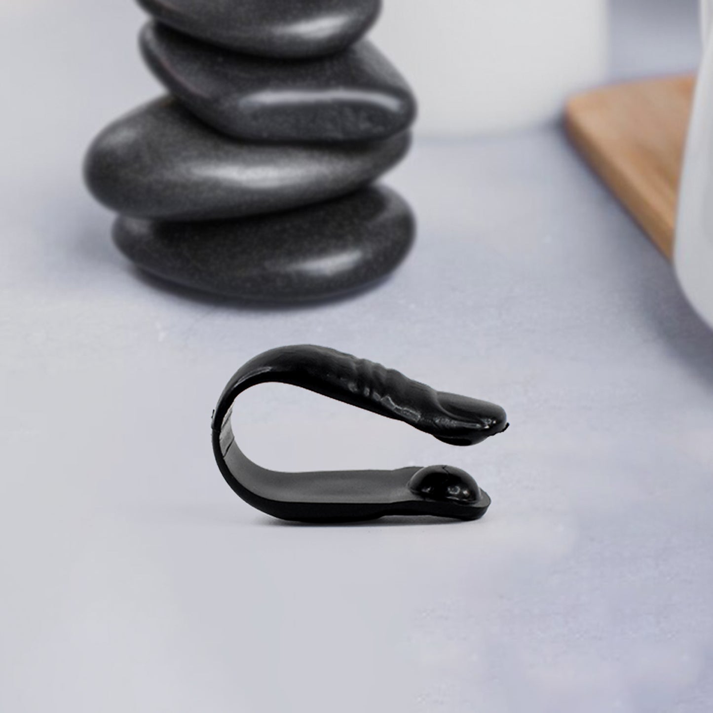 Heavy Duty Plastic Sugar Control Li4 Acupressure Point Clip (1 Pc  With Color Box) - Happy Price - Image 3