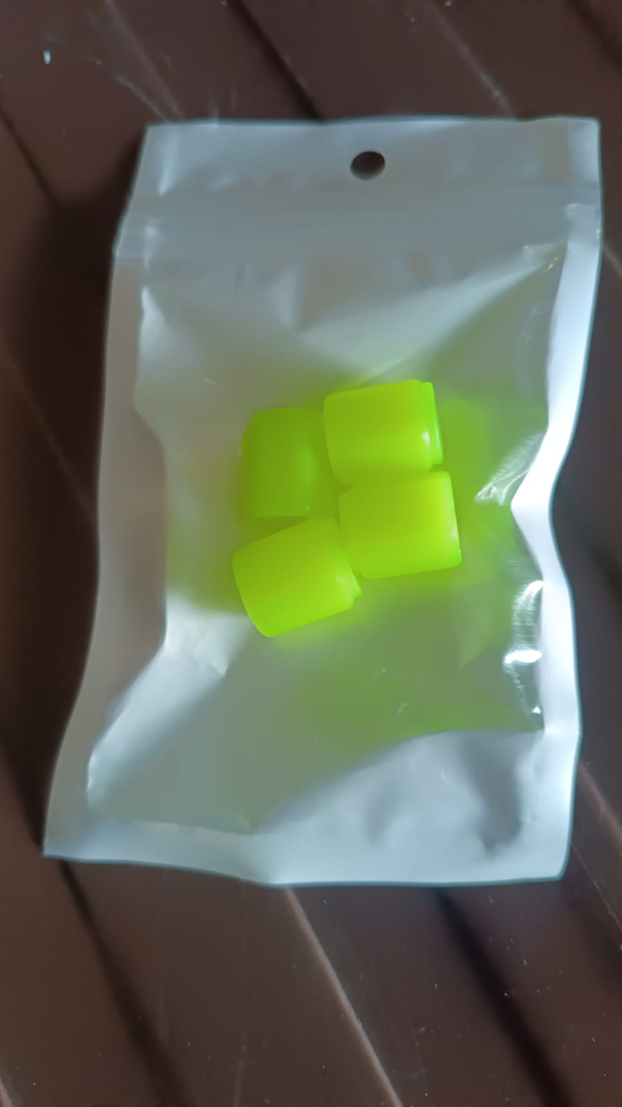 Tyre Valve Caps Luminous Glow Car Tire Valve Cap Covers Vaal Cap (4 Pcs Set) - Happy Price - Image 7