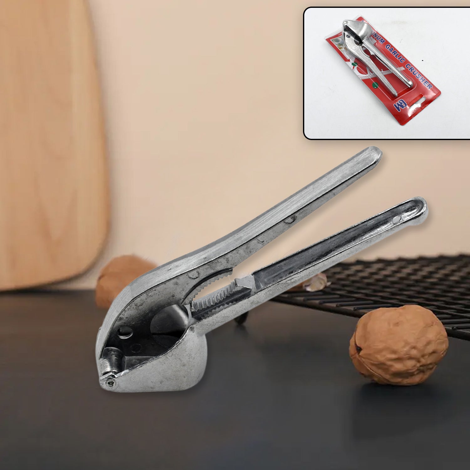 Garlic Press All Aluminum Easy To Use With Light Weight Without Difficulty Cooking Baking Kitchen Tool Dishwaher Safe - Happy Price - Image 1