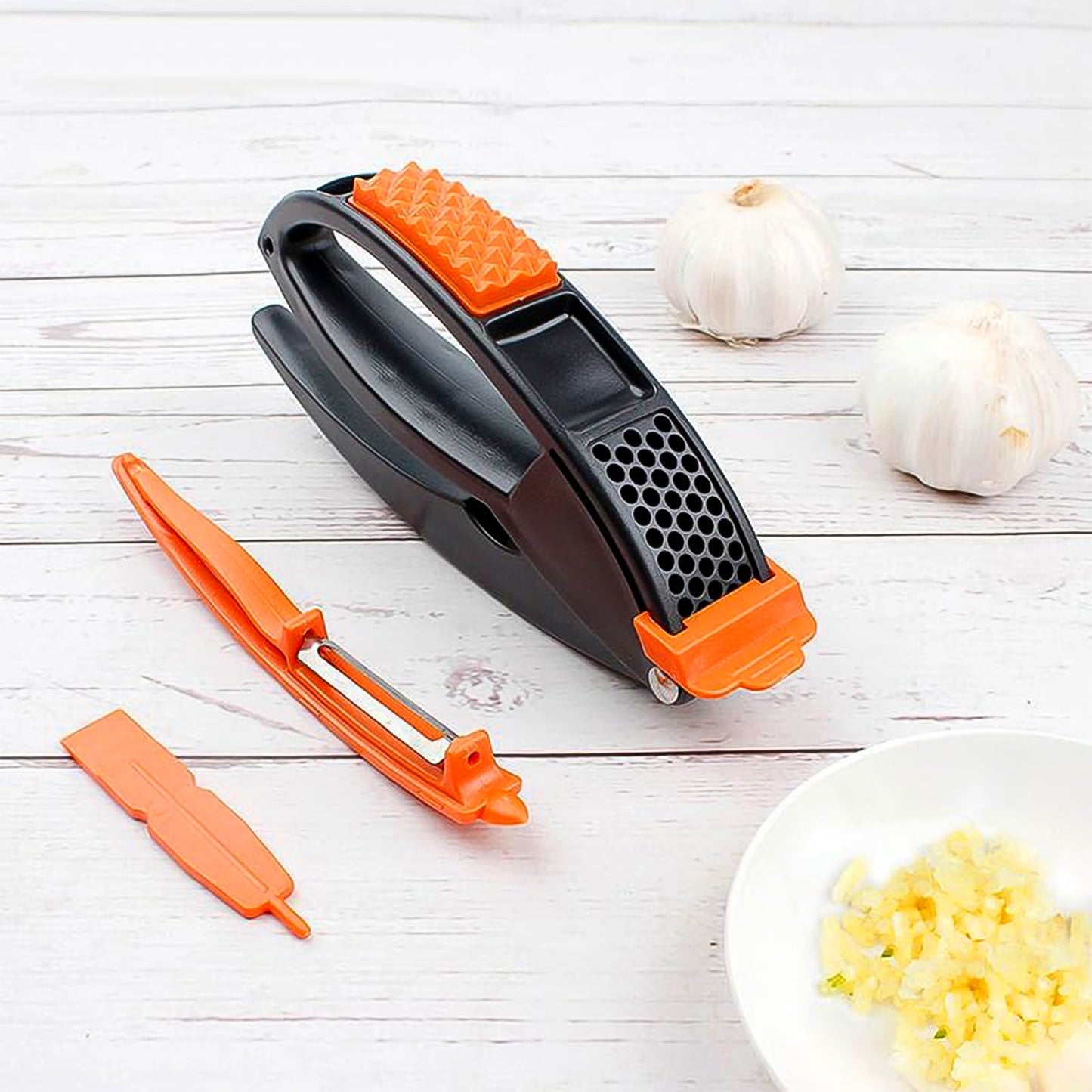 Multifunctional Garlic Press Garlic Mincing  Crushing Tool (1 Pc) - Happy Price - Image 4