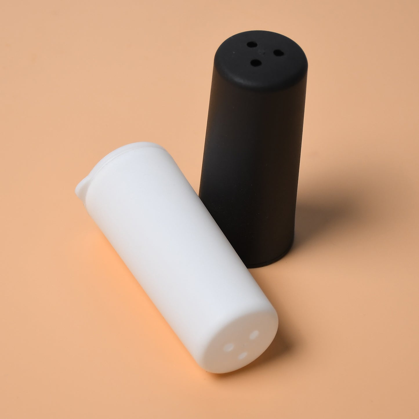 Salt Pepper Dispenser Dining Table Spice Storing Use  New Look Dispenser For Home  Hotel Use - Happy Price - Image 4