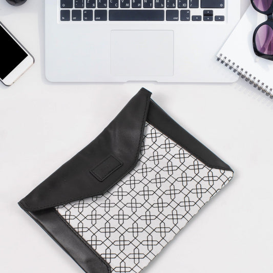 Multipurpose Pouch With Magnetic Lock(1 Pc  1914 Cm) - Happy Price - Image 1