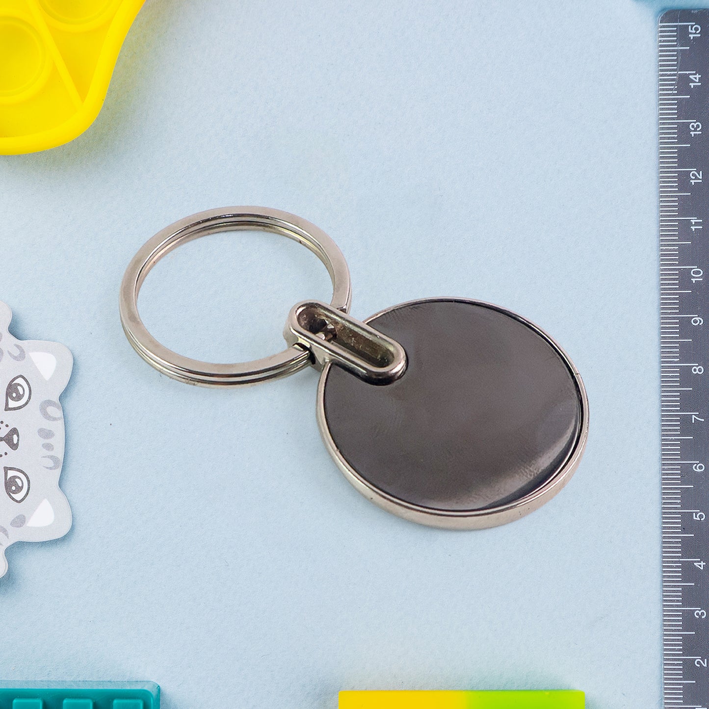 Sleek Black Round Metal Keychain (1 Pc) - Happy Price - Image 6