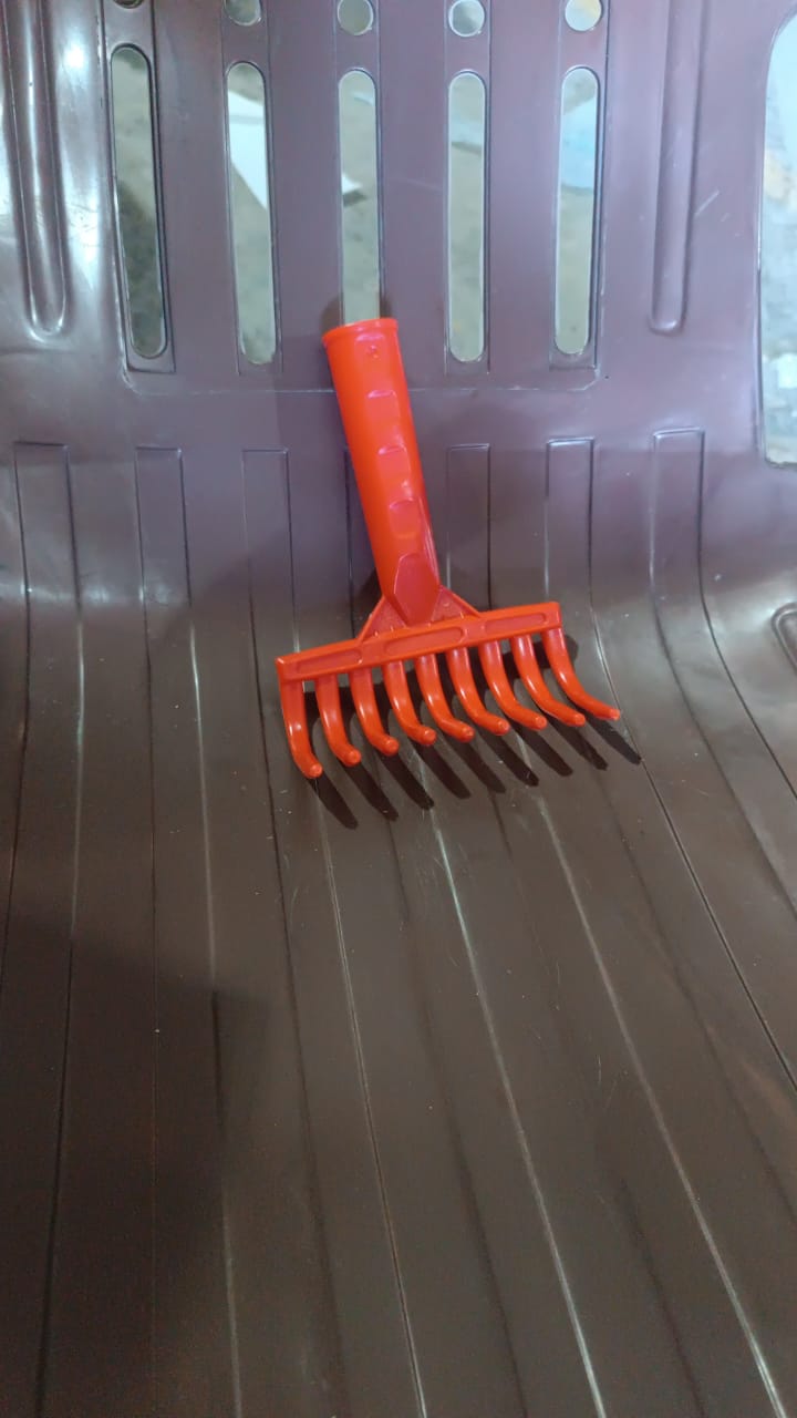 Heavy Duty Plastic Garden Hand Rake  9-tooth Cultivator Tool (1 Pc) - Happy Price - Image 7