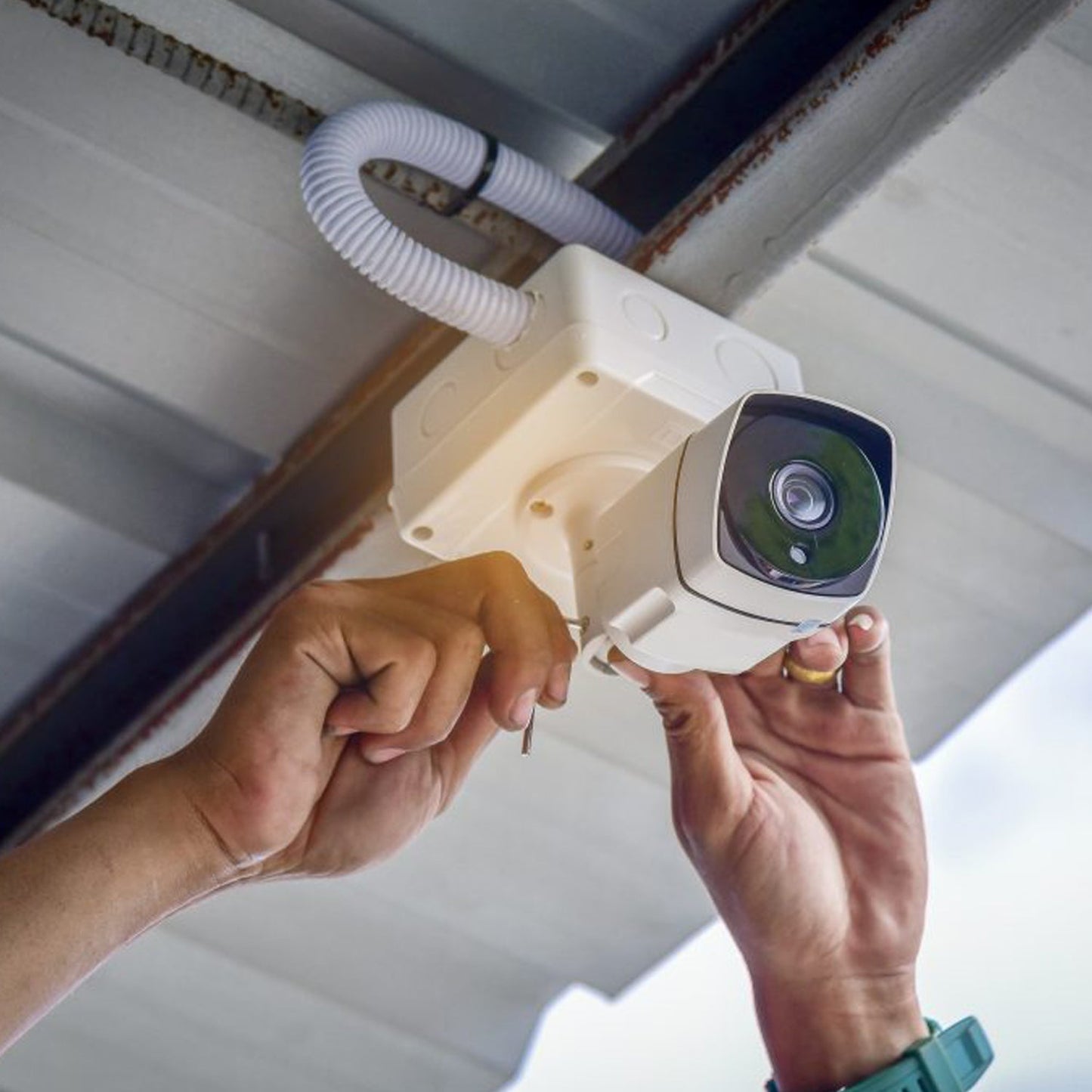 Camera Mounting Box Used For Storing Camera Which Helps It From Being Comes In Contact With Damages. - Happy Price - Image 2