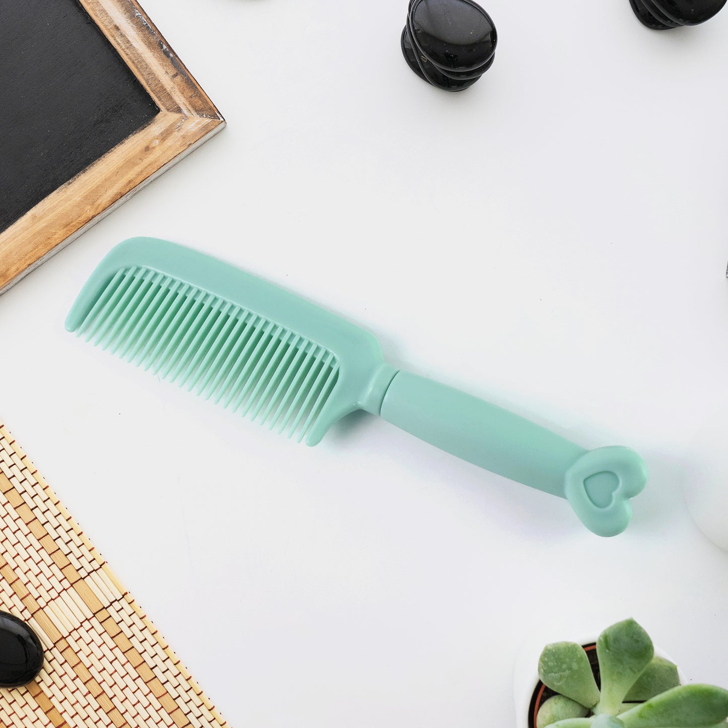 Plastic Hair Comb With Heart-shaped Handle (1 Pc) - Happy Price - Image 4