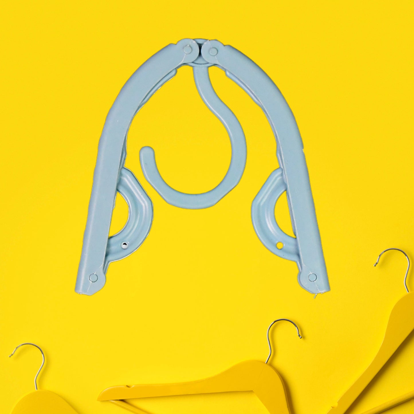 Travel Hangers Portable Folding Clothes Hangers (1 Pc) - Happy Price - Image 4