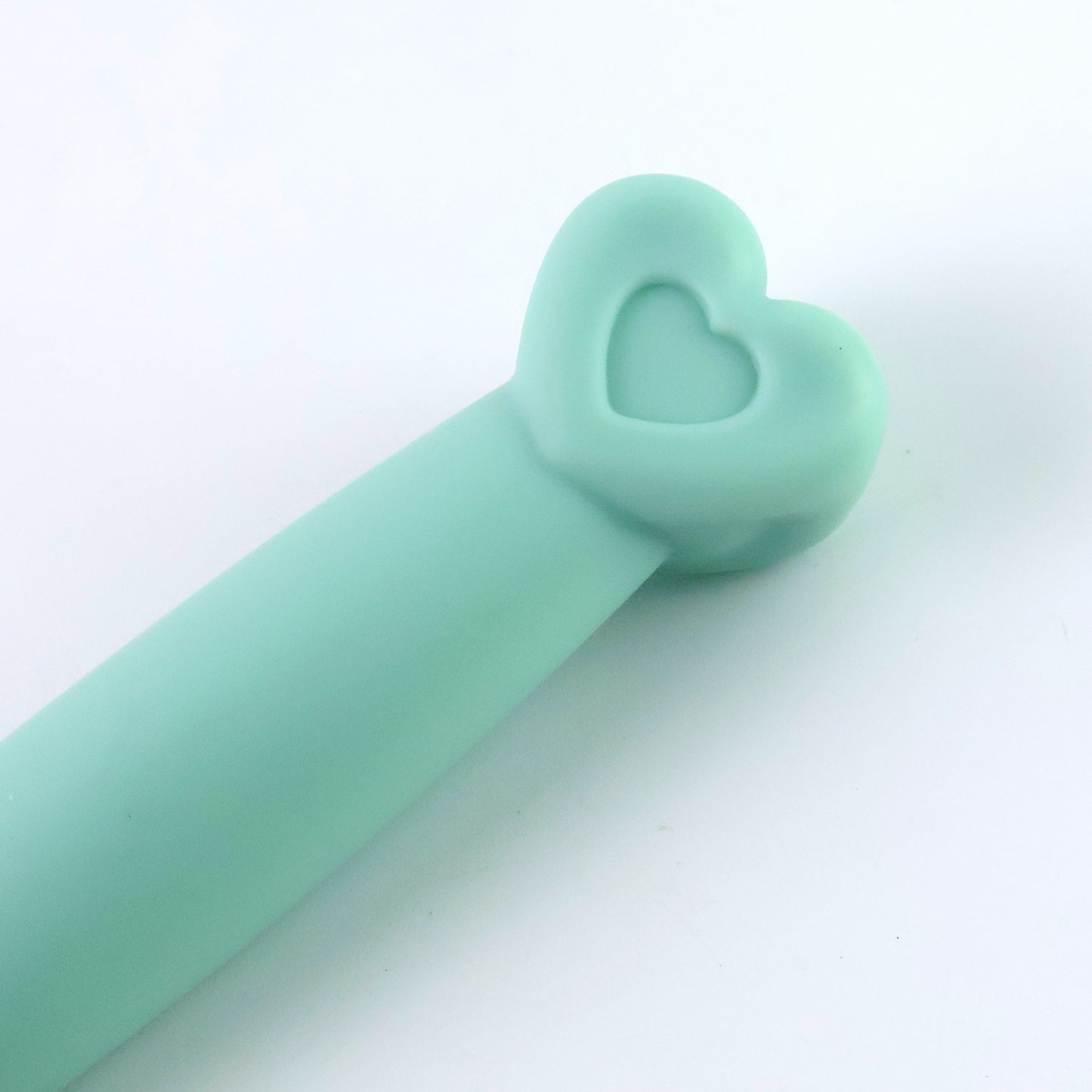 Plastic Hair Comb With Heart-shaped Handle (1 Pc) - Happy Price - Image 3