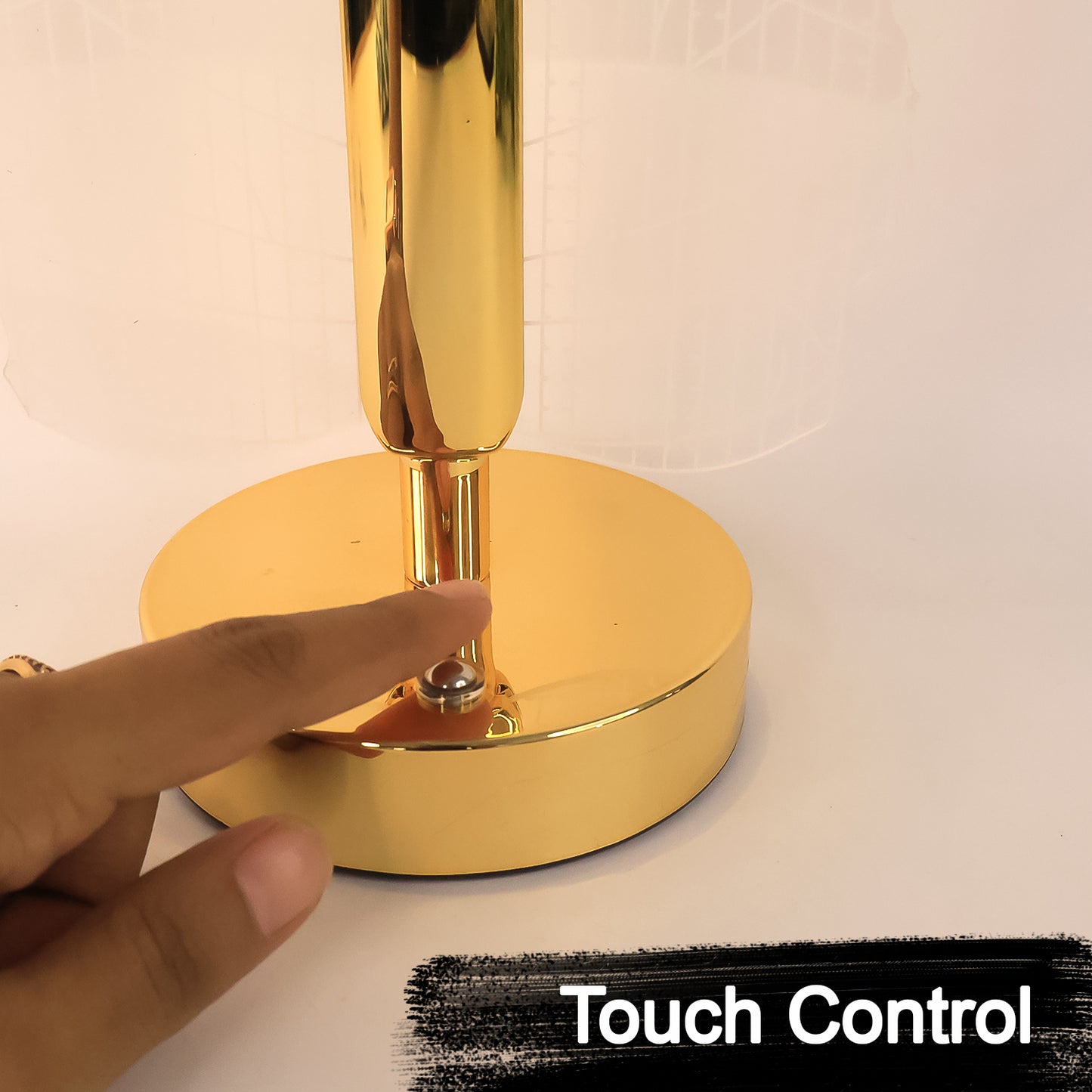 Crystal Table Lamp with Golden Base - USB Rechargeable LED Decorative Light (1 Pc) - Happy Price - Image 3