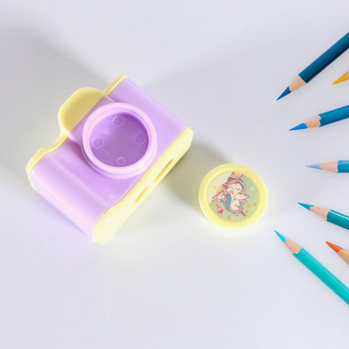 Camera Shape Pencil Sharpener  Simple Student Office Sharpener  Fashionable And Convenient Lightweight Manual Sharpener For Kids Boys Girls Birthday Return Gifts (1 Pc) - Happy Price - Image 5