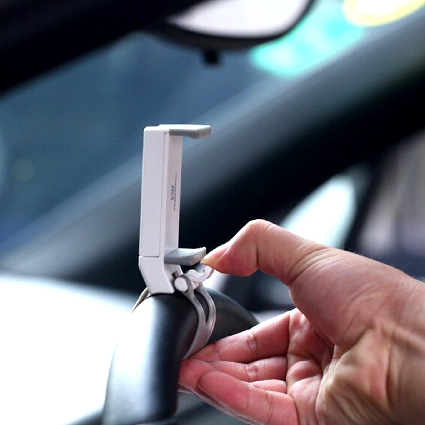 Car Steering Wheel Phone Mount - Secure & Adjustable - Happy Price - Image 3